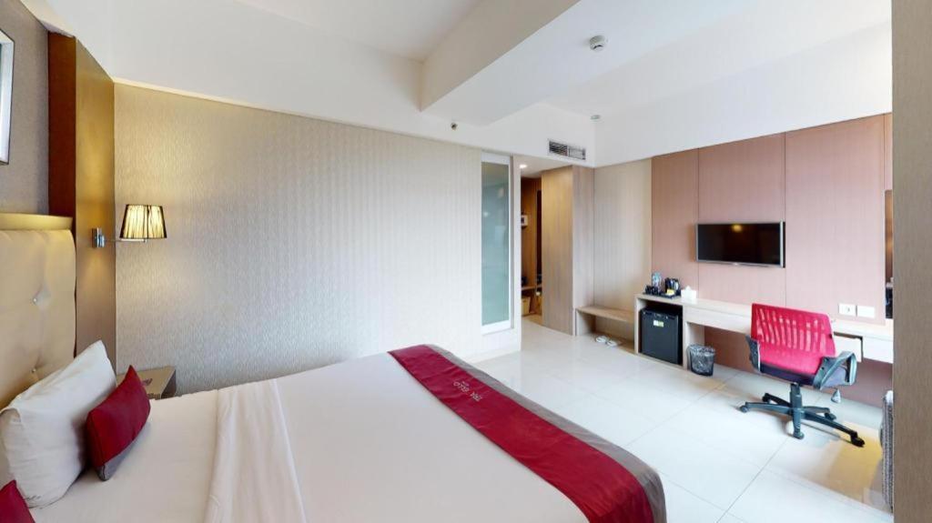 Travello Hotel Bandung Exterior foto